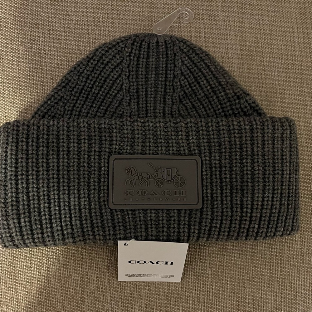 Coach Women’s classic patch beanie NWT